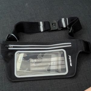 Athletic fanny pack phone holder